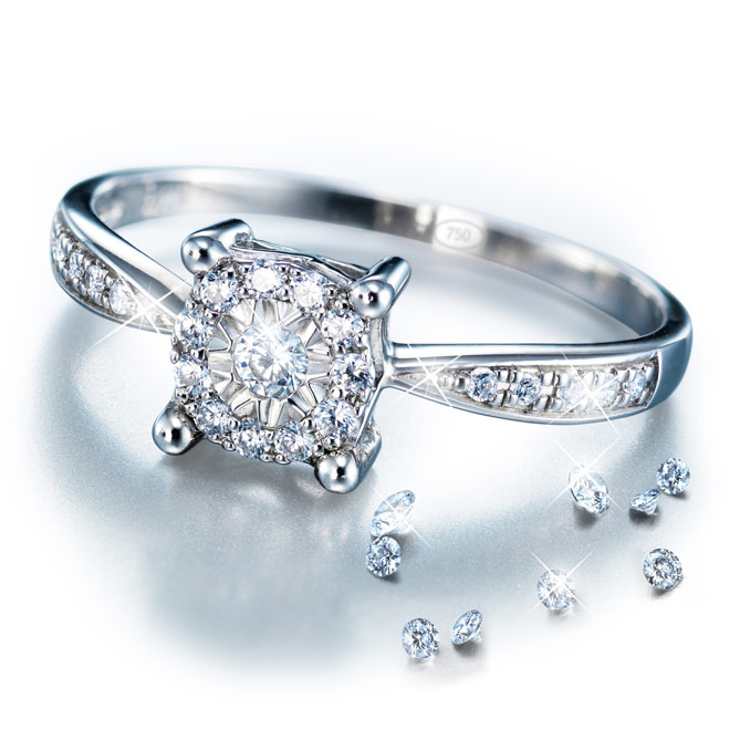Anel “Feitiço de Diamantes”: 1 Diamante de talhe brilhante