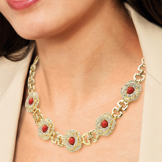 Conjunto “Sonhos de Coral”: 5 rosas adornadas com “pavé” de cristais de Swarovski e parte central em Coral bambu